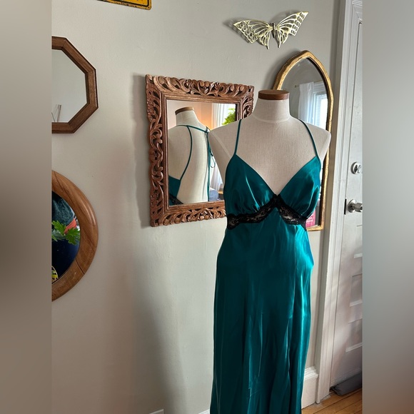 Emerald Green Open Back Slip Dress - Picture 6 of 6